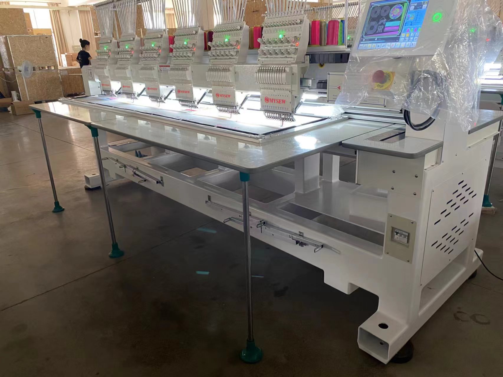 Máquina de Bordar Industrial A - Embroidery Machine Computerized avaliação e preço