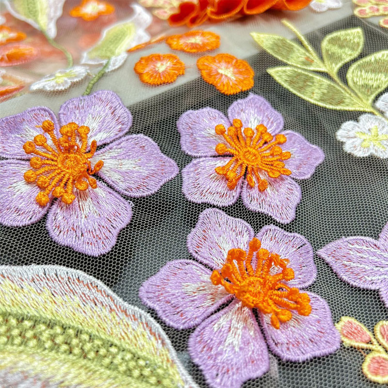 Carrilhão de vento amarelo de  - Embroidery Yellow Dress avaliação e preço