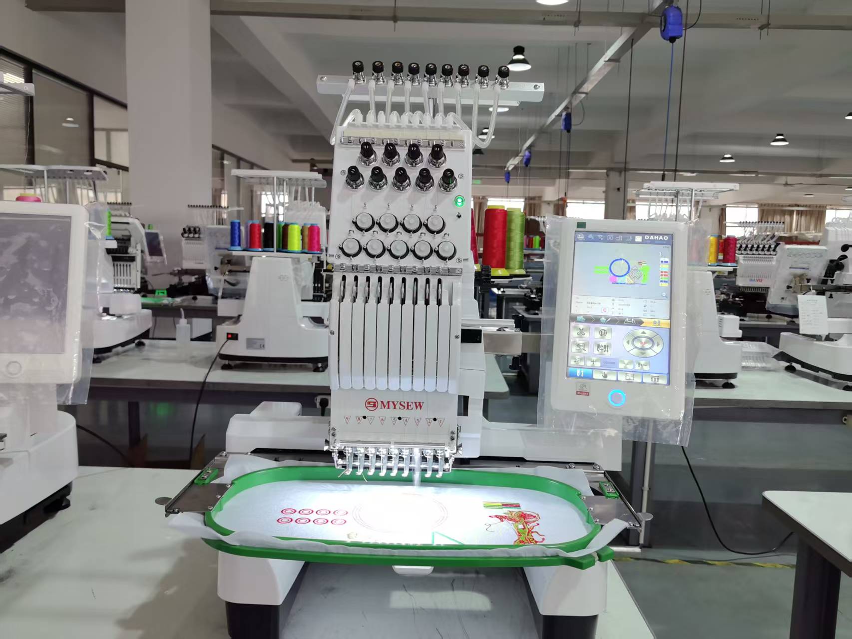 Máquina de Bordar Industrial A - Embroidery Machine Computerized avaliação e preço