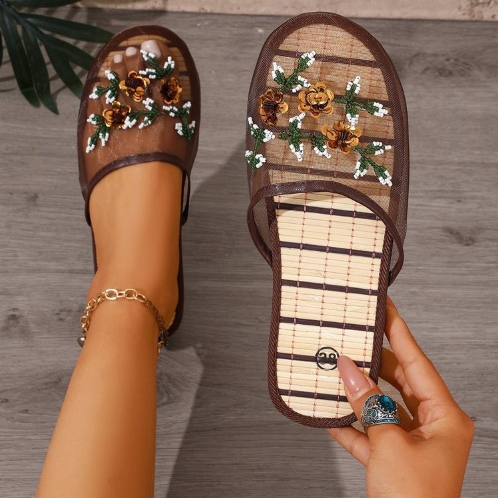 Sandálias de Malha com Bordado - Embroidery Flower avaliação e preço